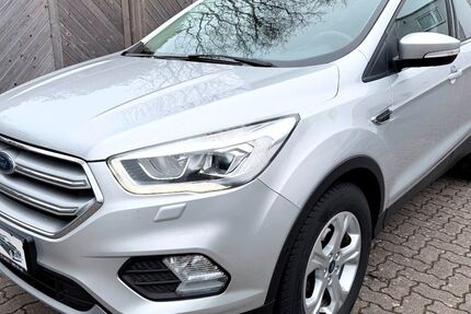 Ford Kuga 92.000 km 14.900 &euro; Neumünster 24536