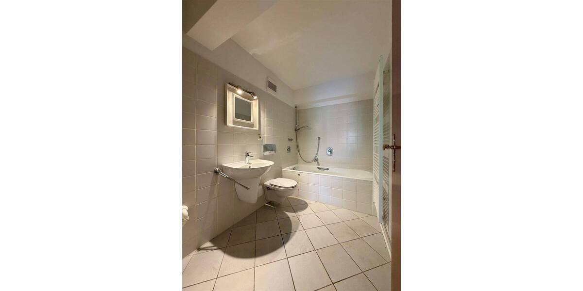 Etagenwohnung Kiel Damperhof - 2 Zimmer, 78 m&sup2;, 325.000&euro; | Angebot:26502703