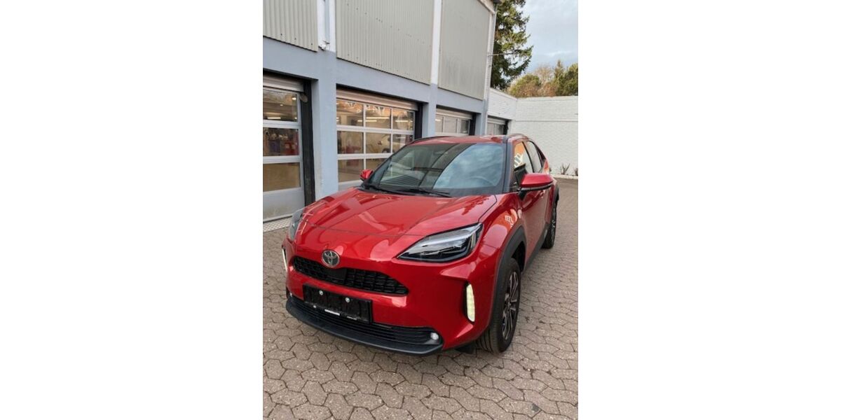Toyota Yaris Cross 2.200 km 23.970 &euro; Kiel 24109
