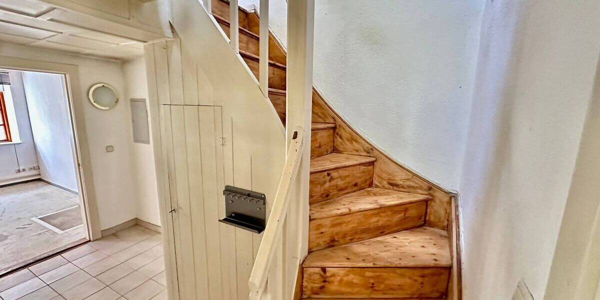 Mehrfamilienhaus, Wohnhaus Felde - 7 Zimmer, 146 m&sup2;, 299.000&euro; | Angebot:26362947