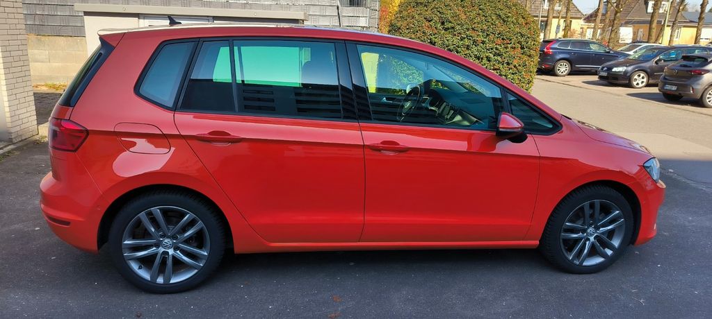VW Golf Sportsvan 110.800 km 13.500 &euro; Neumünster 24529