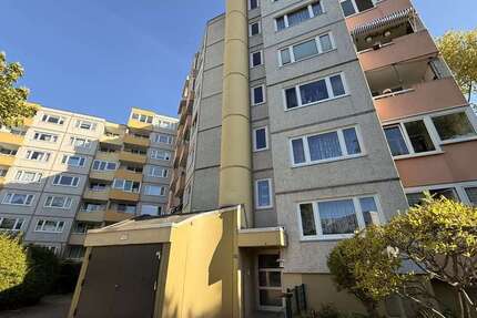 Wohnung zum Kaufen in Kiel 149.000 € 86.04 m²