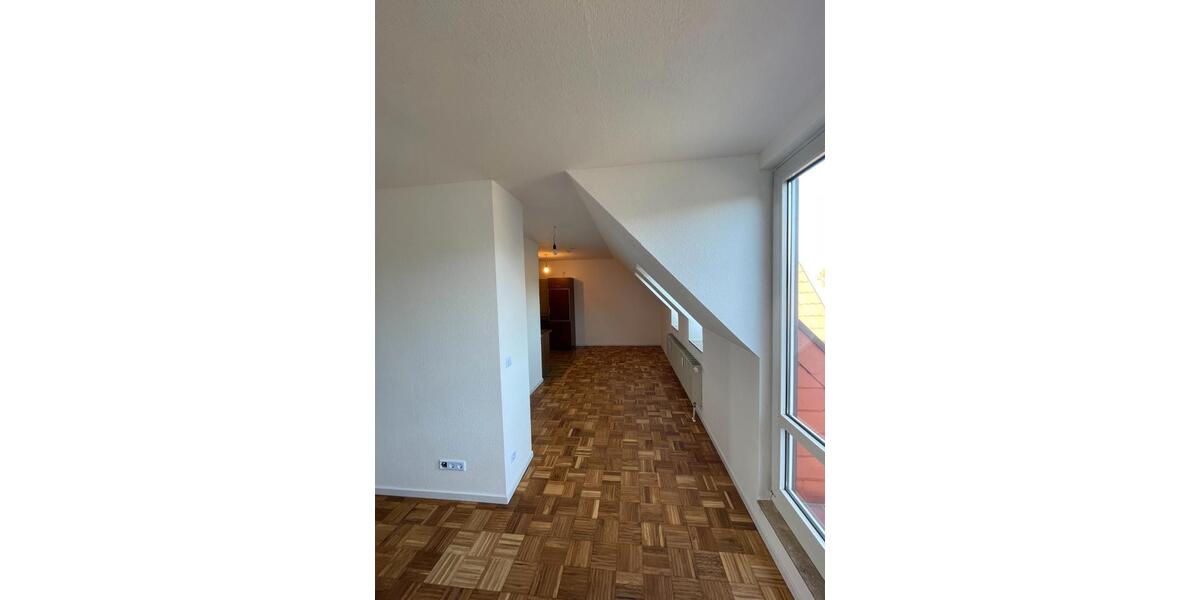 Dachgeschoßwohnung Kiel - 2 Zimmer, 58 m&sup2;, 919&euro; | Angebot:26365086
