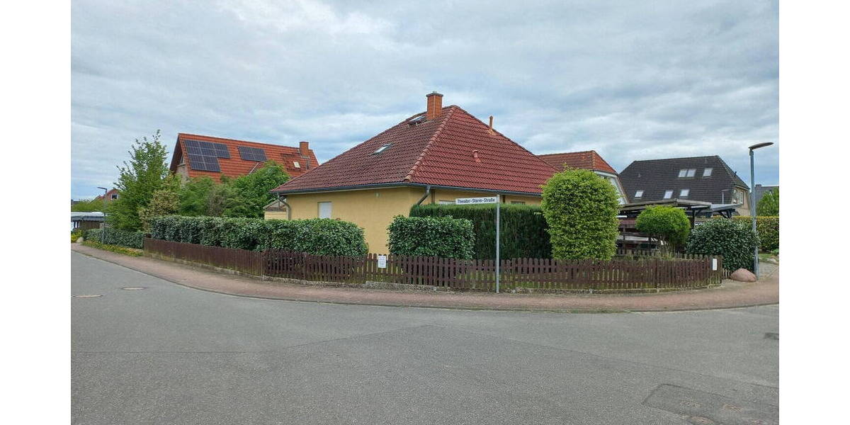 Bungalow Ascheberg (Holstein) - 3 Zimmer, 122 m&sup2;, 299.000&euro; | Angebot:26616912
