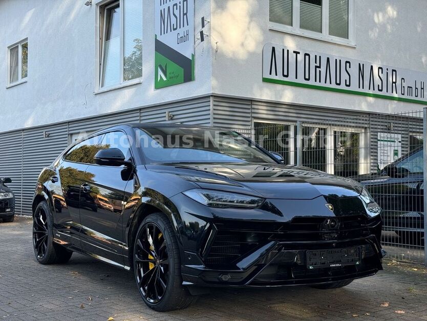 Lamborghini Urus 19.700 km 284.900 € Neumünster 24536