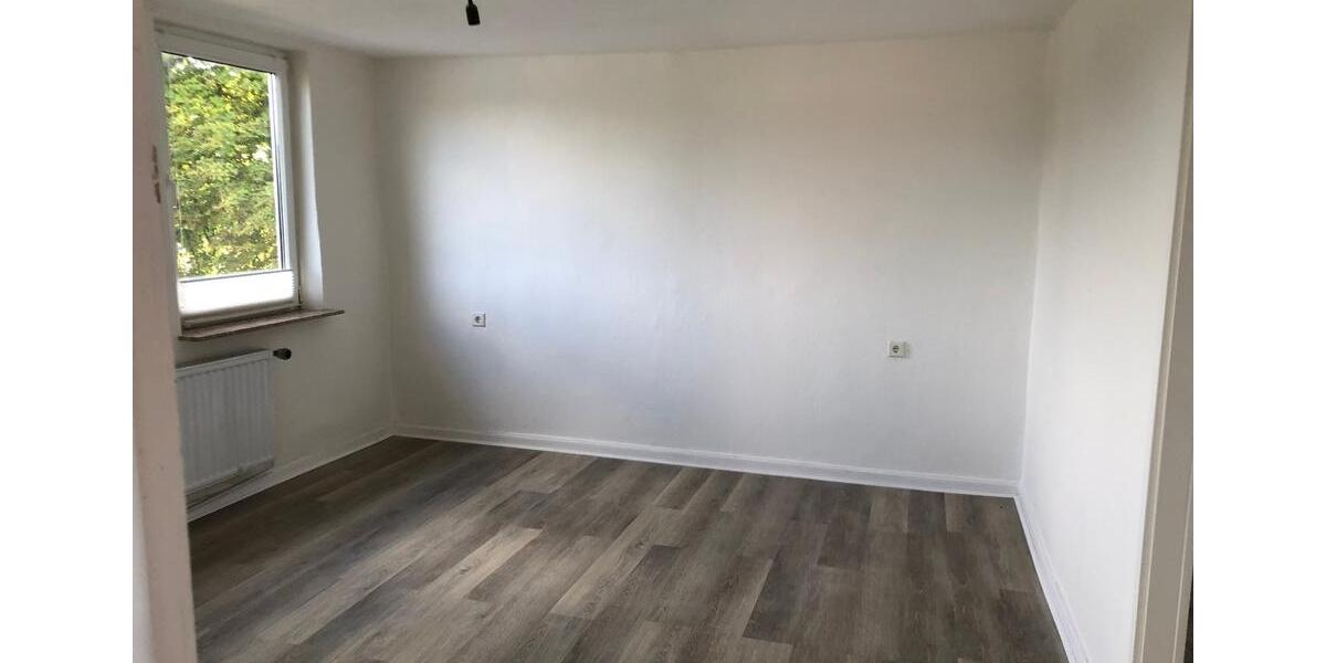 Dachgeschoßwohnung Osterrönfeld - 3 Zimmer, 79 m&sup2;, 630&euro; | Angebot:26415355