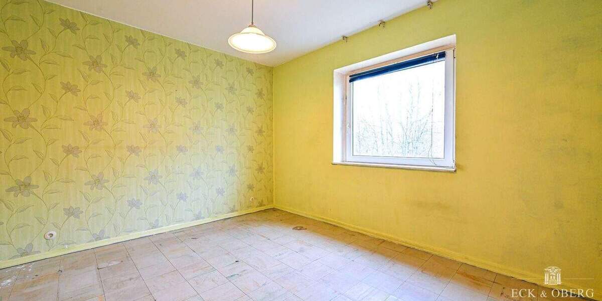 Ihre Chance in Kiel-Mettenhof: Renovierungsbedürftige 3-Zimmer Wohnung mit Südbalkon 3 zimmer