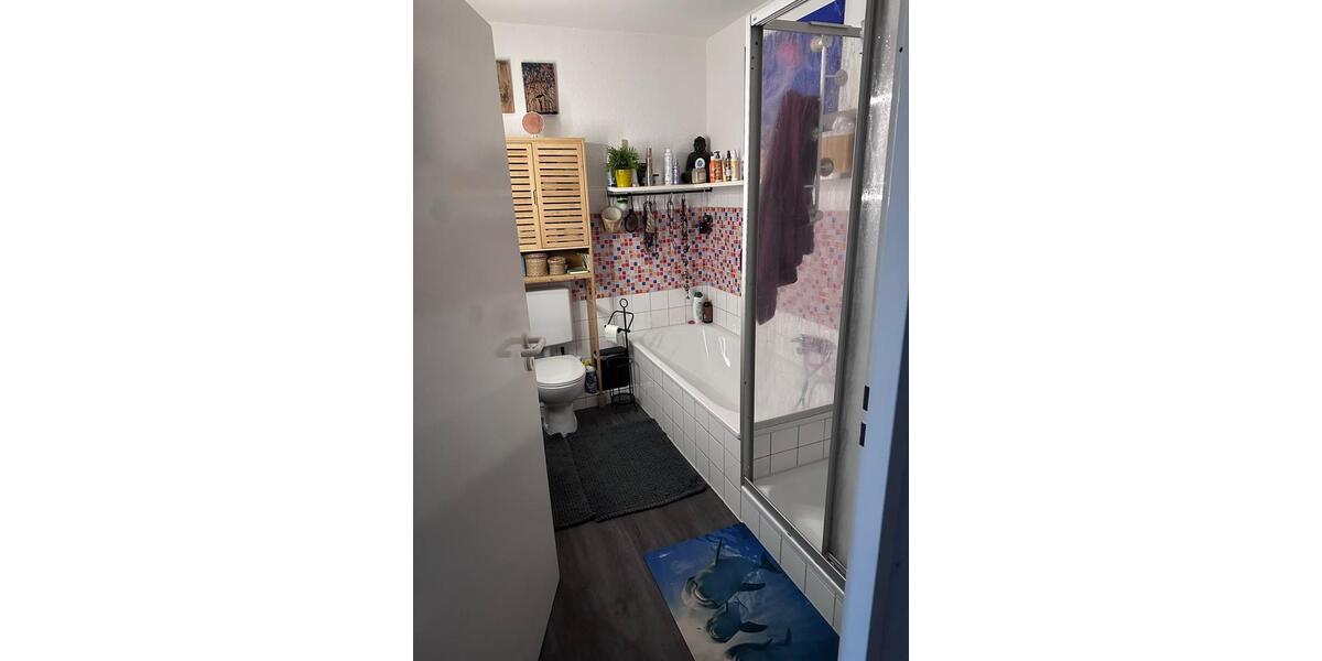 Etagenwohnung Kiel Russee - 4 Zimmer, 120 m&sup2;, 1.350&euro; | Angebot:26596833