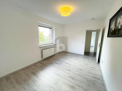 VIEL PLATZ MIT SONNEN LOGGIA, ZENTRAL UND RUHIG