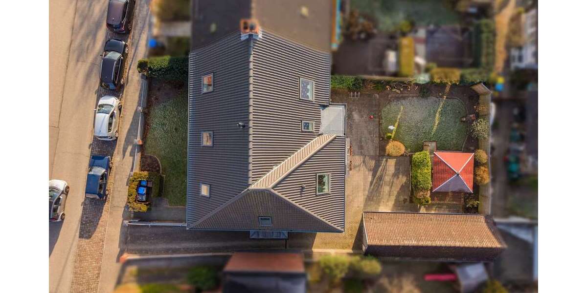 Einfamilienhaus Kiel Hassee - 12 Zimmer, 273 m&sup2;, 695.000&euro; | Angebot:26758431
