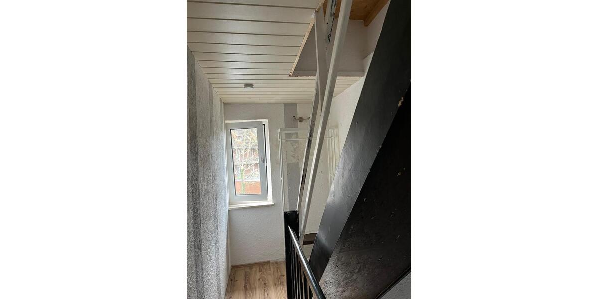 5 Z. Reihenhaus Kiel-Salzburger Str.134 Besichtigung: 14.12.2025 5 zimmer