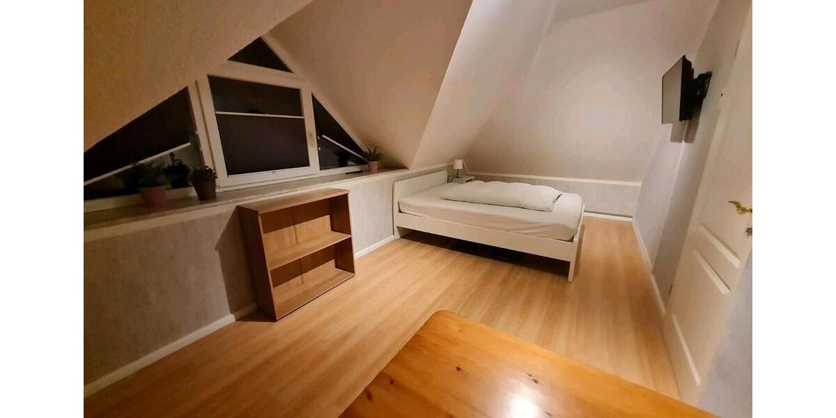 Einfamilienhaus Osterrönfeld - 10 Zimmer, 240 m&sup2;, 560.000&euro; | Angebot:25368947