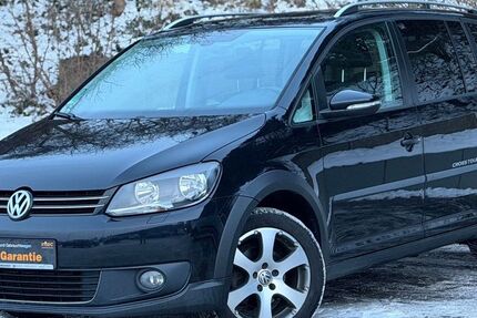 VW Touran 162.400 km 8.990 &euro; Kiel 24147