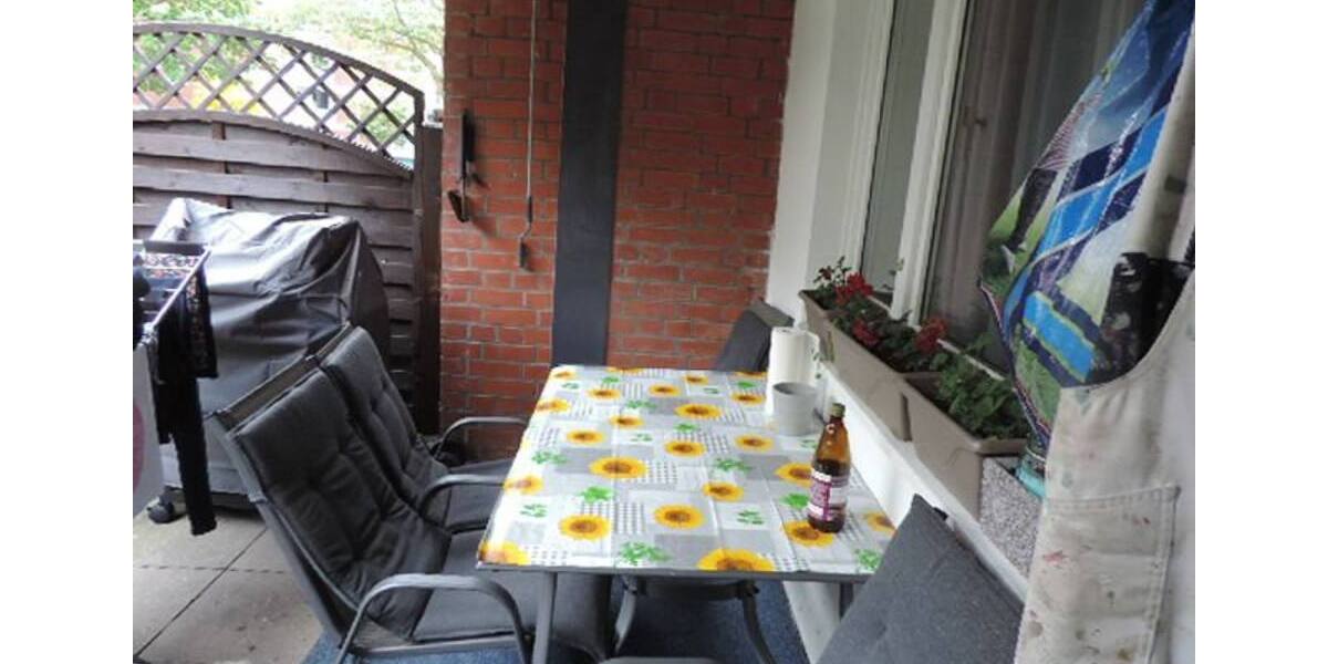 Gut aufgeteilte Wohnung mit Terrasse in 24539 Neumünster 3 zimmer