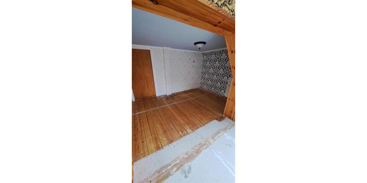 Einfamilienhaus Kiel Friedrichsort - 10 Zimmer, 151 m&sup2;, 199.000&euro; | Angebot:26536113