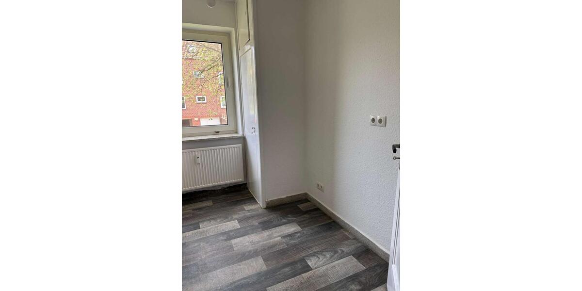 Etagenwohnung Plön - 3 Zimmer, 60 m&sup2;, 505&euro; | Angebot:26394882