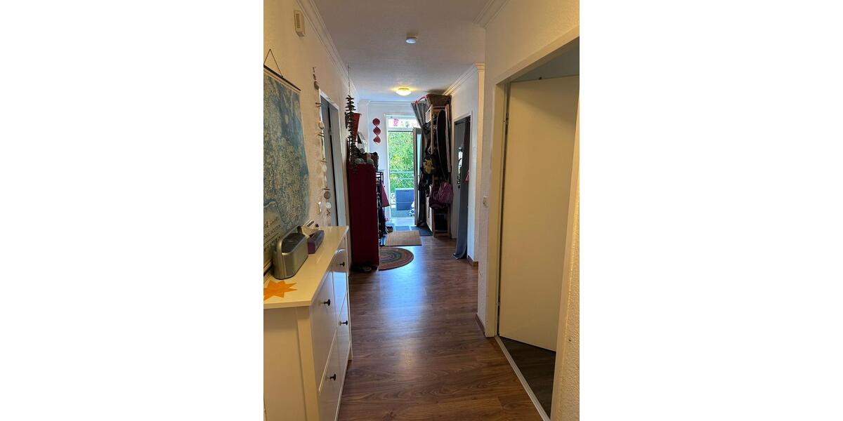 Etagenwohnung Kiel Russee - 4 Zimmer, 120 m&sup2;, 1.350&euro; | Angebot:26596833
