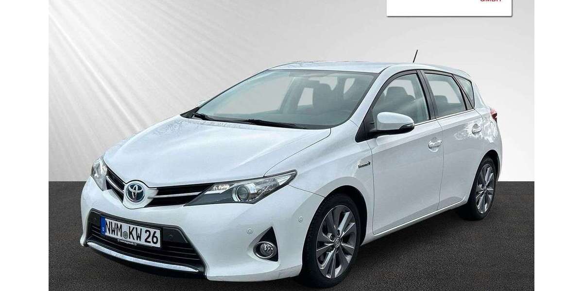 Toyota Auris 147.700 km 10.825 &euro; Neumünster-Einfeld 24536