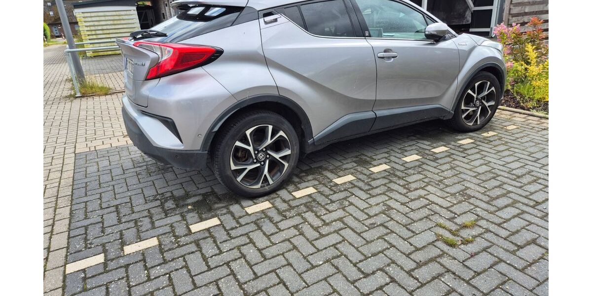 Toyota C-HR 90.000 km 14.800 &euro; Noer 24214