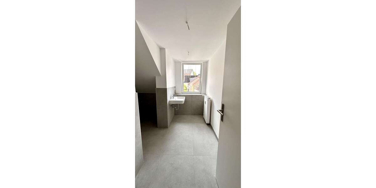 Etagenwohnung Kiel Gaarden-Ost - 3 Zimmer, 85 m&sup2;, 900&euro; | Angebot:24759004