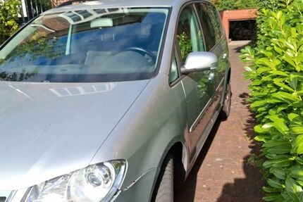 VW Touran 183.000 km 4.999 &euro; Neumünster 24536
