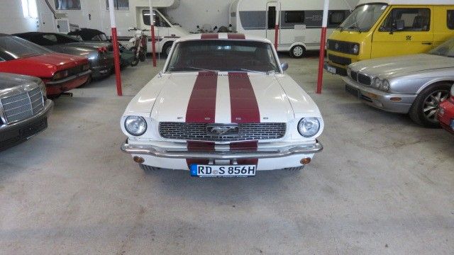 Ford Mustang 84.800 km 37.500 &euro; Kiel 24116