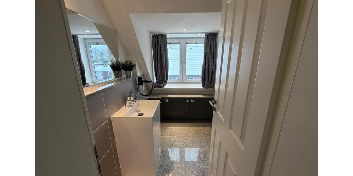 Dachgeschoßwohnung Molfsee - 4 Zimmer, 74 m&sup2;, 600&euro; | Angebot:24876335