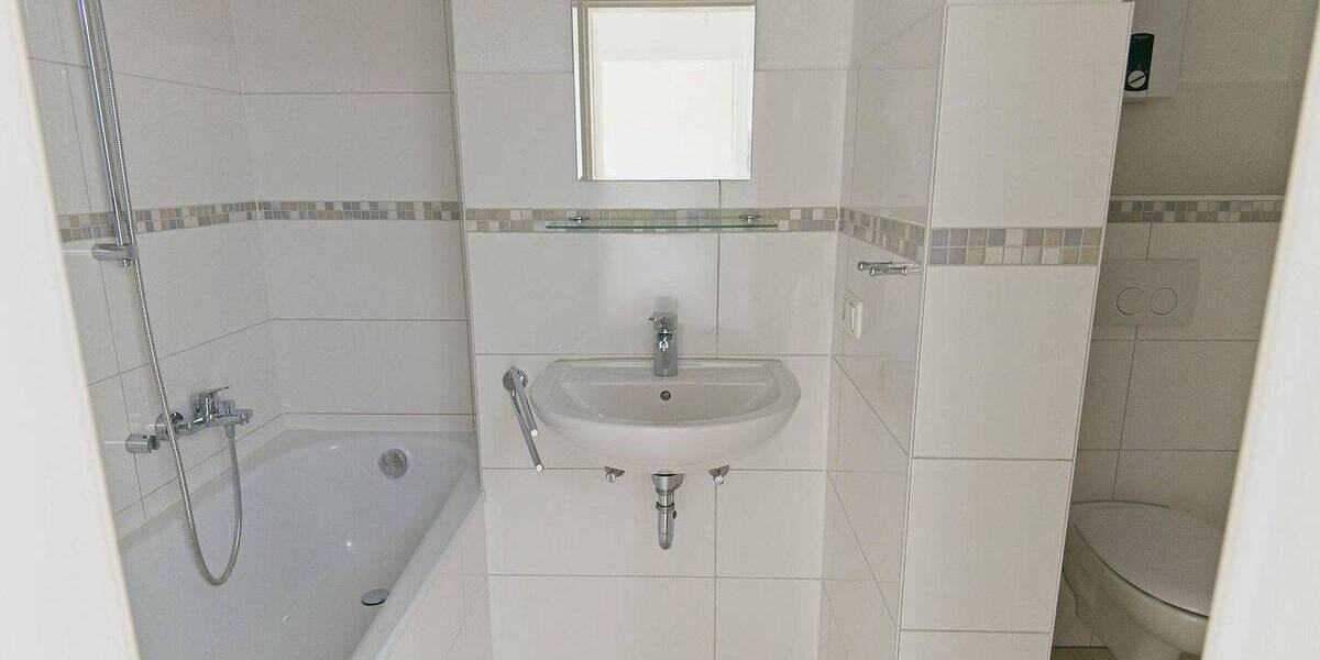 Etagenwohnung Kiel Südfriedhof - 3 Zimmer, 70 m&sup2;, 960&euro; | Angebot:26389251