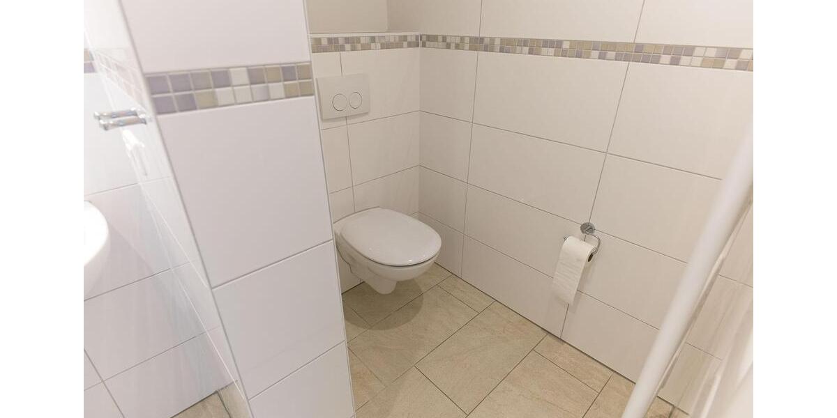Dachgeschoßwohnung Kiel Südfriedhof - 3 Zimmer, 70 m&sup2;, 960&euro; | Angebot:26386758