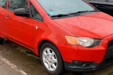 Mitsubishi Colt 182.000 km 1.650 € Neumünster 24536