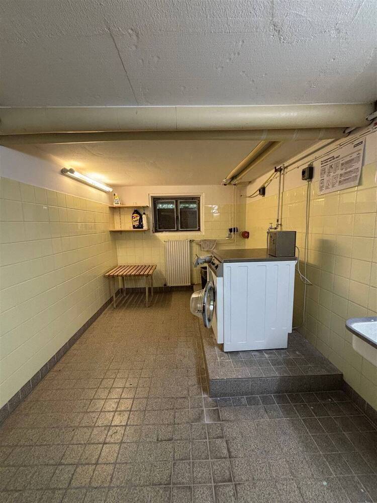 Zentrale 2-Zimmer-Whg. mit Balkon u. Stellplatz Adalbertstr. Kiel-Wik