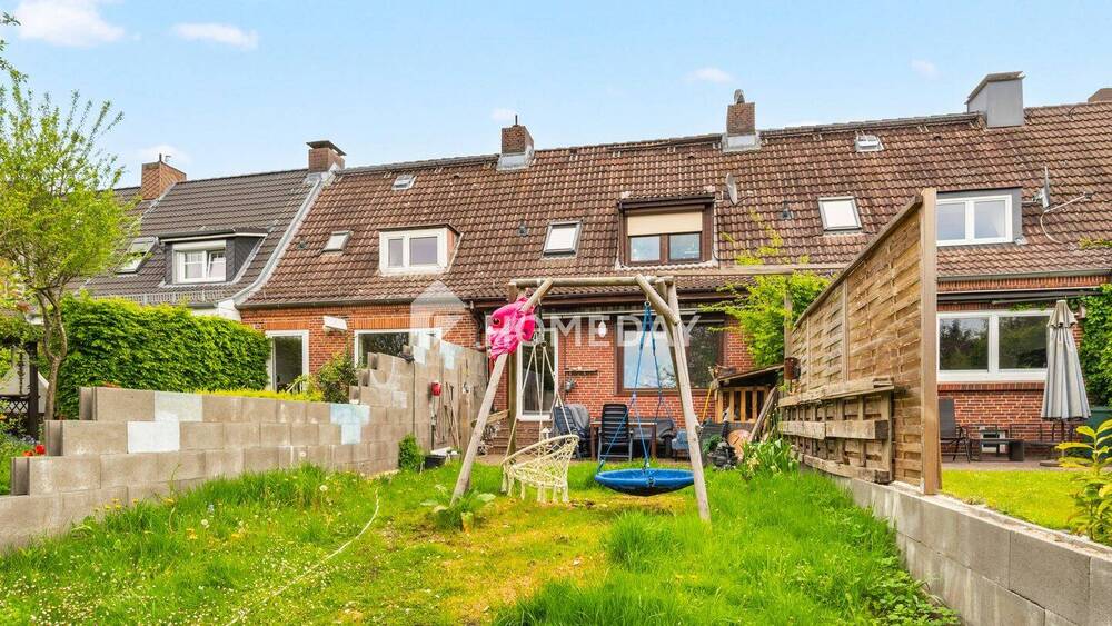 Reihenmittelhaus Kiel Hassee - 4 Zimmer, 80 m&sup2;, 315.000&euro; | Angebot:26841810