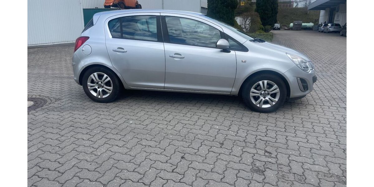 Opel Corsa 187.000 km 2.500 &euro; Kiel 24113