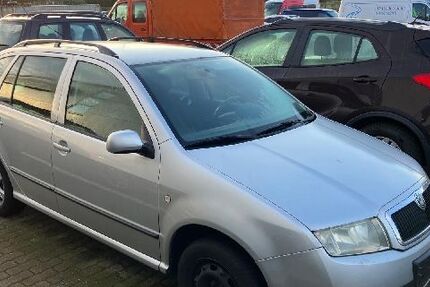 Skoda Fabia 243.000 km 550 &euro; Kiel 24146