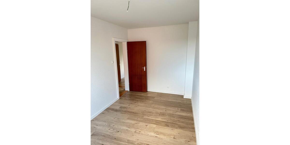 Etagenwohnung Büdelsdorf - 3 Zimmer, 70 m&sup2;, 720&euro; | Angebot:26563309