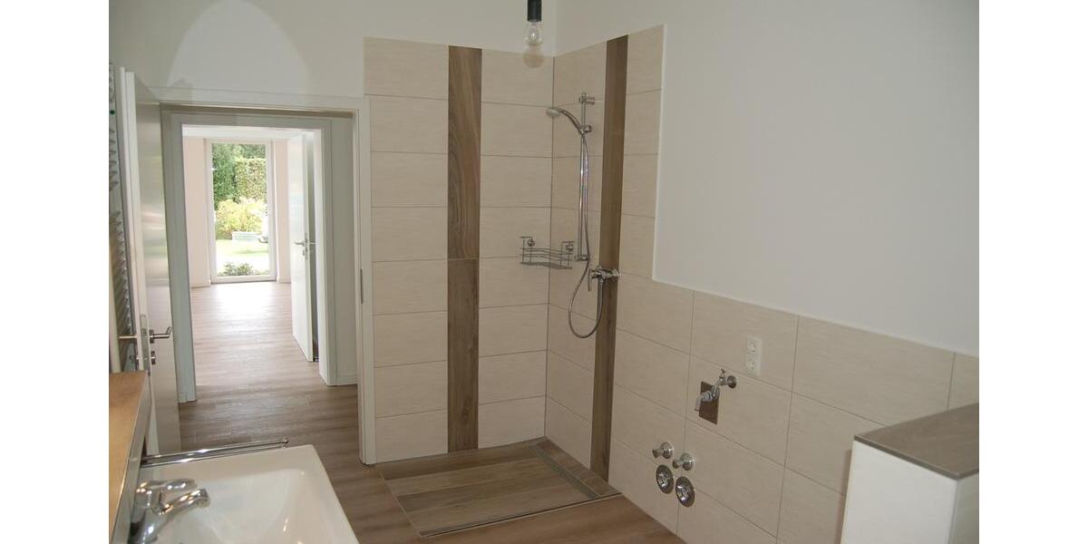Erdgeschoßwohnung Bredenbek - 6 Zimmer, 192 m&sup2;, 1.680&euro; | Angebot:26074586