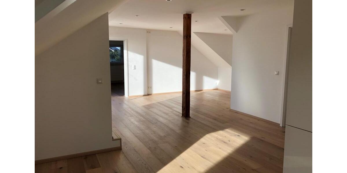 Dachgeschoßwohnung Plön - 2 Zimmer, 86 m&sup2;, 1.060&euro; | Angebot:26252333