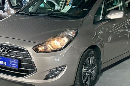 Hyundai ix20 90.000 km 10.990 &euro; Kiel 24145