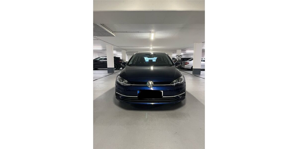 VW Golf 98.500 km 14.500 &euro; Neumünster 24537