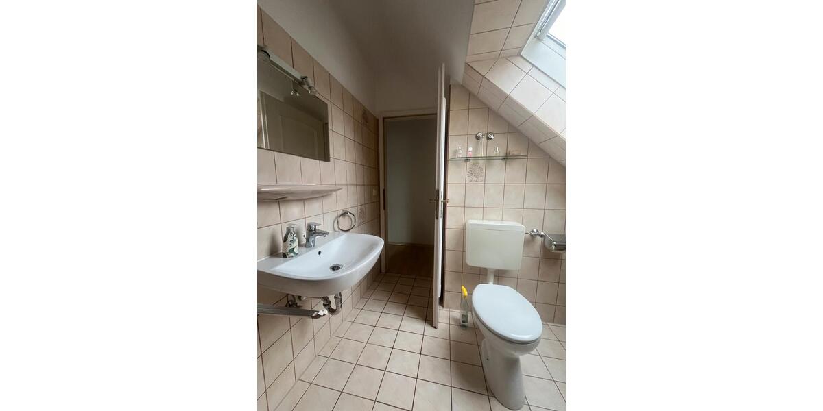 Dachgeschoßwohnung Kiel Blücherplatz - 1 Zimmer, 40 m&sup2;, 650&euro; | Angebot:25811752