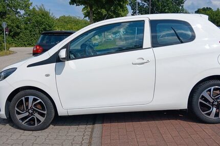 Peugeot 108 136.000 km 4.999 &euro; Gettorf 24214