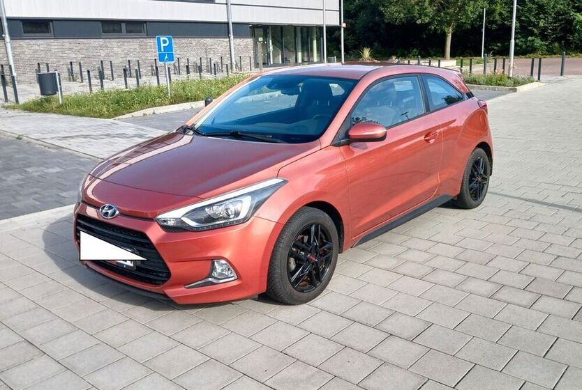 i20