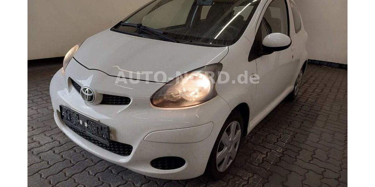 Toyota Aygo (X) 109.000 km 3.990 &euro; Neumünster 24534