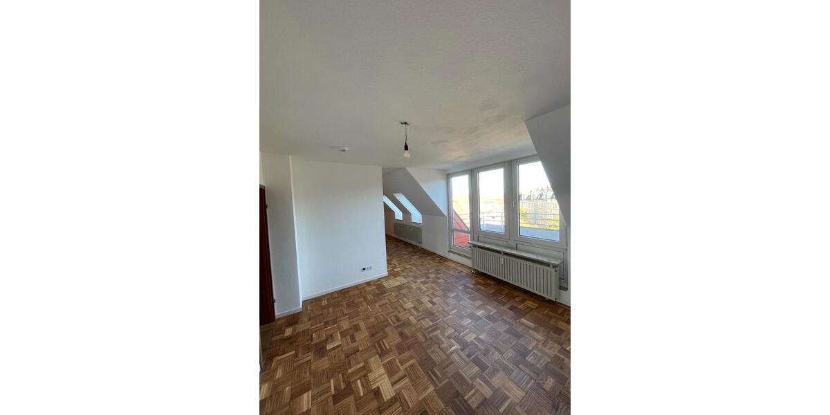 Dachgeschoßwohnung Kiel - 2 Zimmer, 58 m&sup2;, 919&euro; | Angebot:26365086
