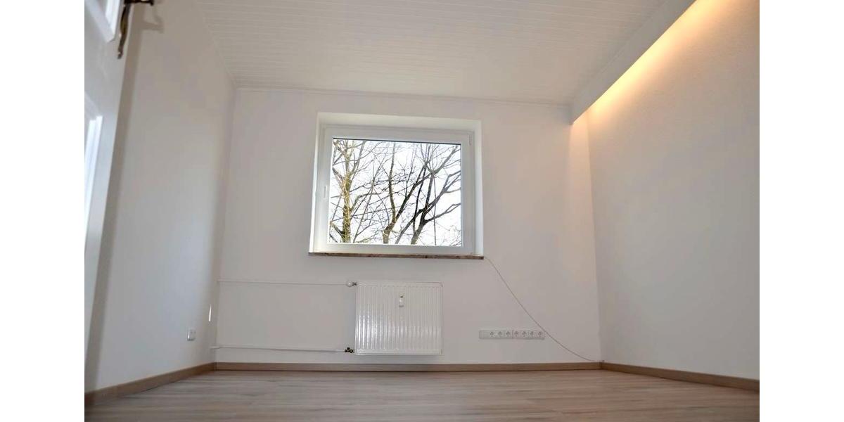 Etagenwohnung Borgstedt - 3 Zimmer, 88 m&sup2;, 1.100&euro; | Angebot:24933729