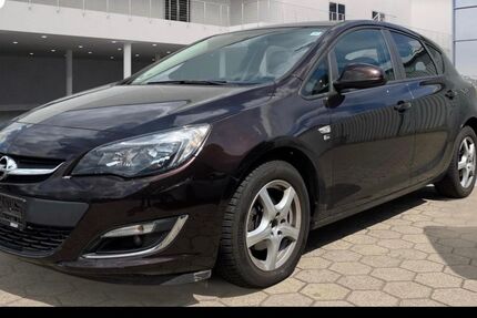 Opel Astra 106.300 km 5.999 &euro; Neumünster 24539