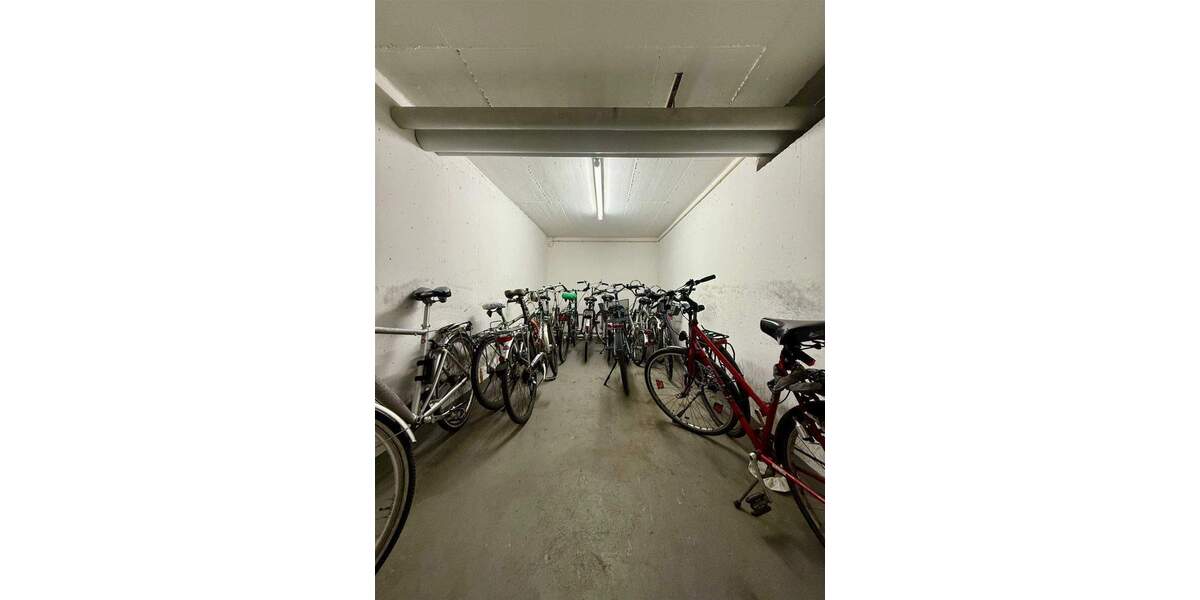 Etagenwohnung Kiel Damperhof - 2 Zimmer, 77 m&sup2;, 299.000&euro; | Angebot:25802321