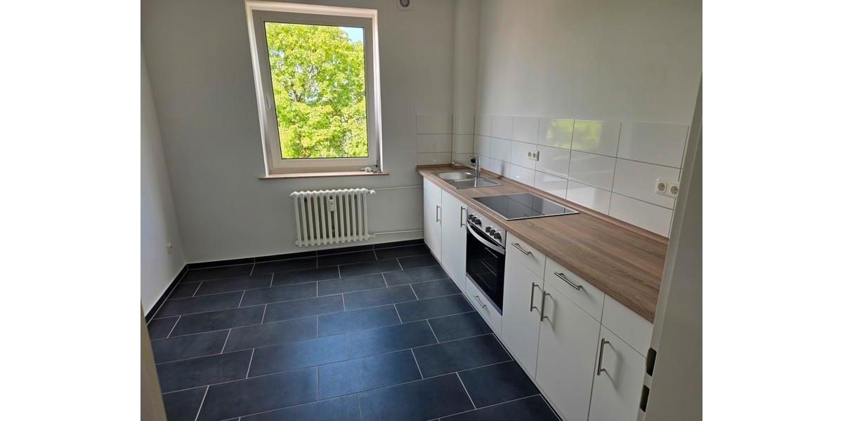 Dachgeschoßwohnung Kiel Gaarden-Ost - 2 Zimmer, 62 m&sup2;, 569&euro; | Angebot:26657502