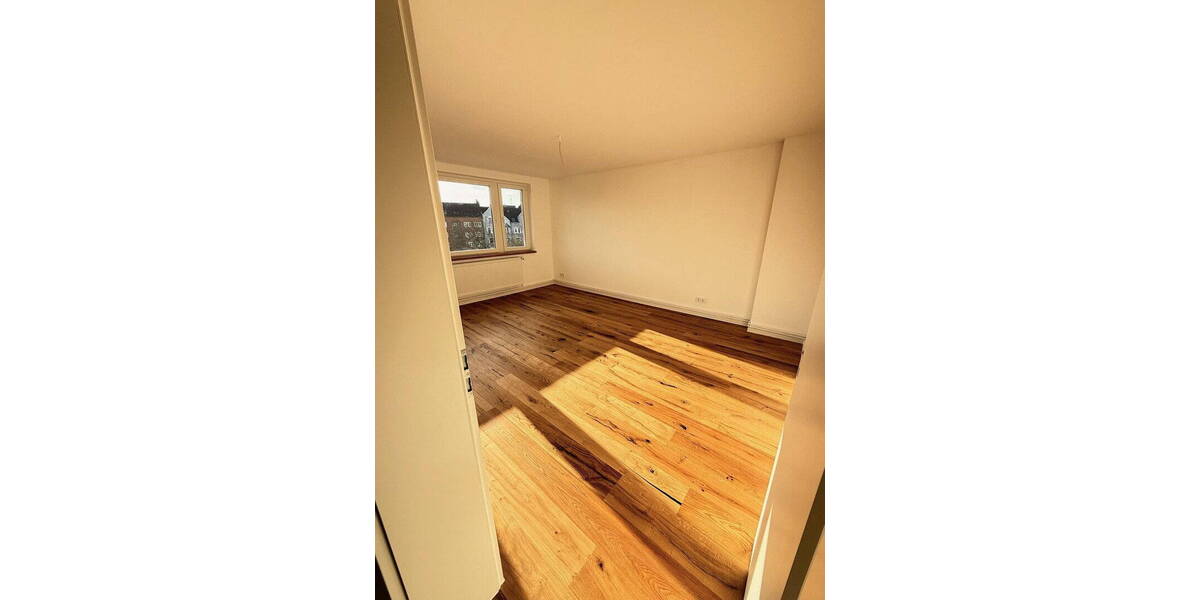 Etagenwohnung Kiel Blücherplatz - 3 Zimmer, 77 m&sup2;, 395.000&euro; | Angebot:26104177