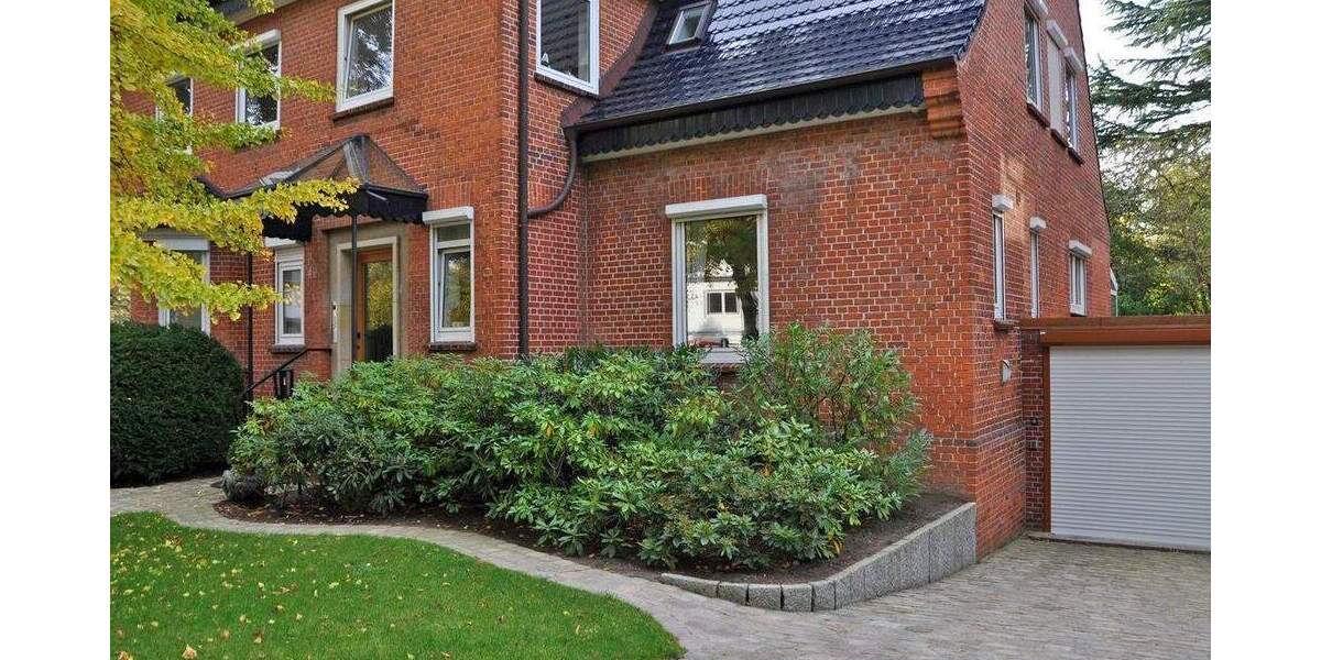 Etagenwohnung Kiel Blücherplatz - 2 Zimmer, 80 m&sup2;, 1.050&euro; | Angebot:25834571